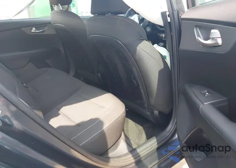 2019 Kia Forte Fe/Lx/Lxs z USA, uszkodzony, nr VIN 3KPF24AD4KE113229